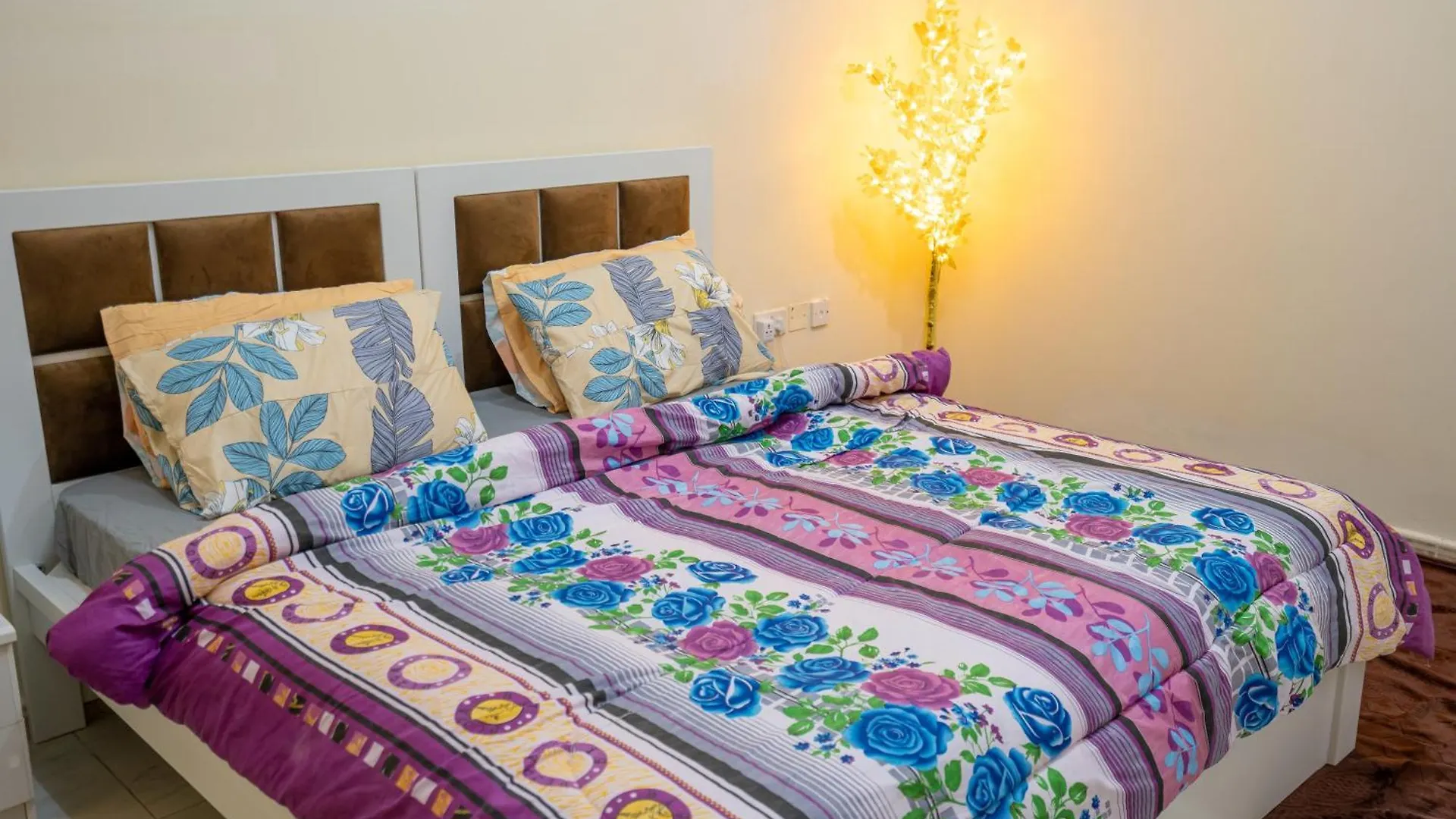 Baith Al Jannah Family Room Abu Dhabi Homestay